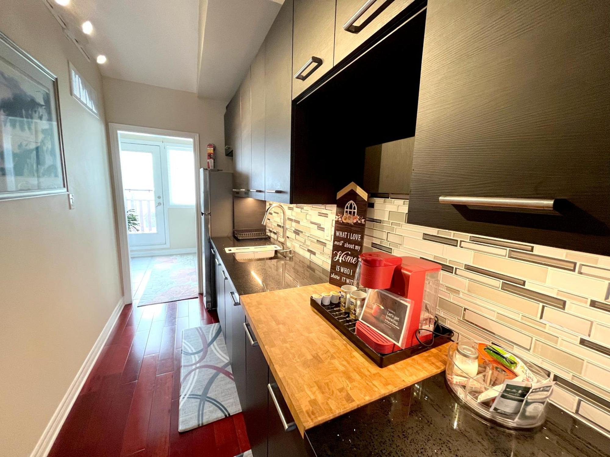 Stunning Rooms In Townhouse Across The Beach Toronto Extérieur photo