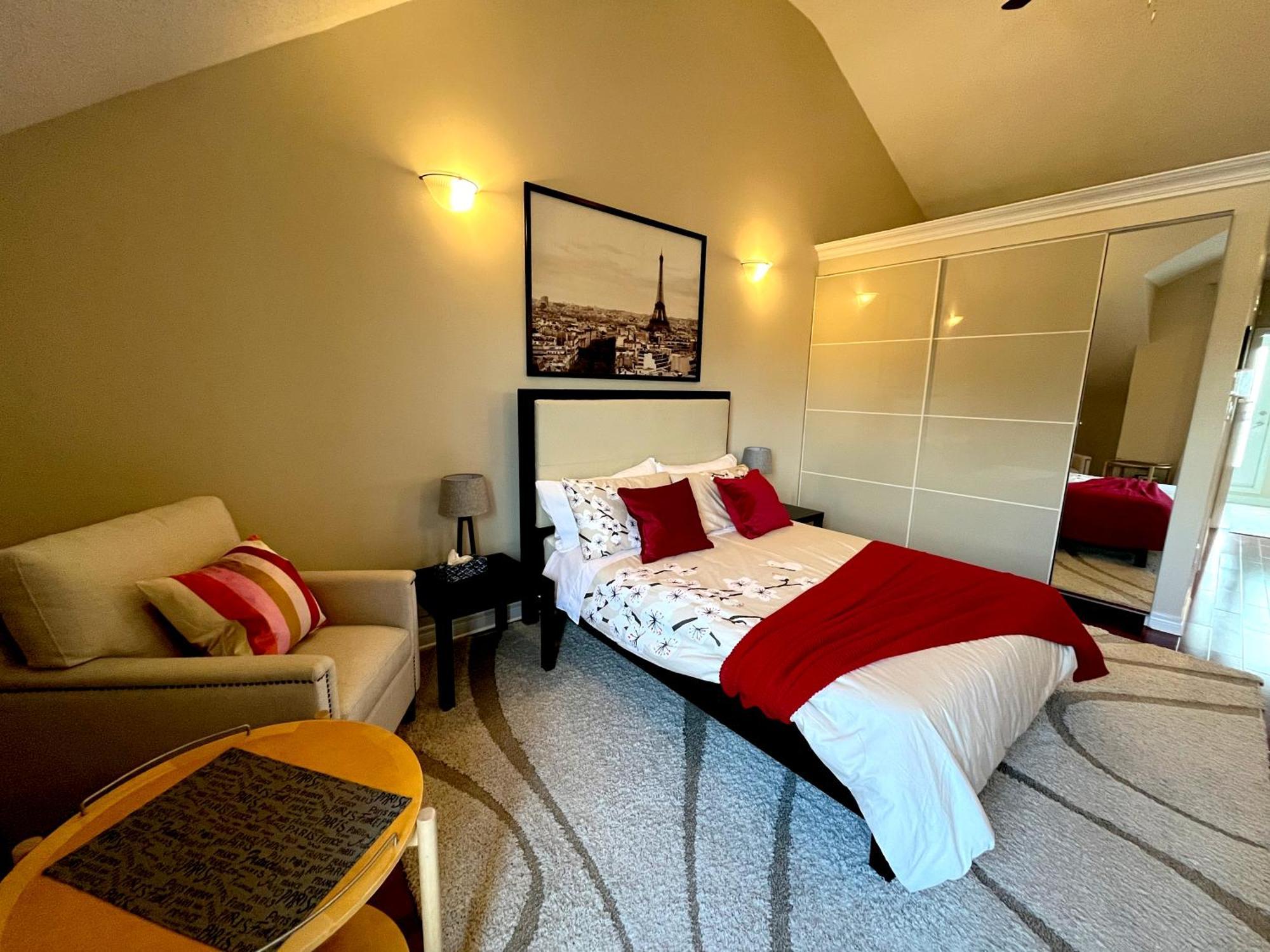 Stunning Rooms In Townhouse Across The Beach Toronto Extérieur photo
